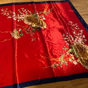 Women’s scarf